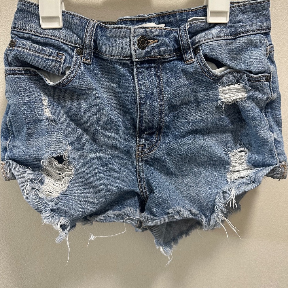 Eunina Kara sz M distressed high rise low rolled shortie